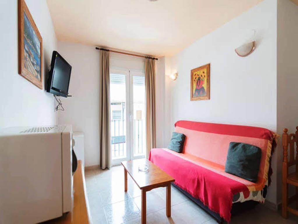 Vicenta Apartaments Τορρεμολίνος Εξωτερικό φωτογραφία